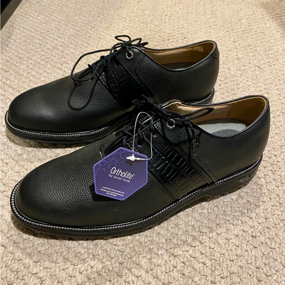 Golf Shoes - Picture 2 of 6